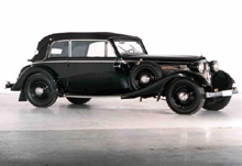 100周年を記念して「Audi Front 225 カブリオレ」が一般公開