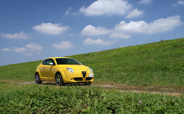 Alfa Romeo（アルファ ロメオ）　ミト “イモラ” リミテッド エディション 